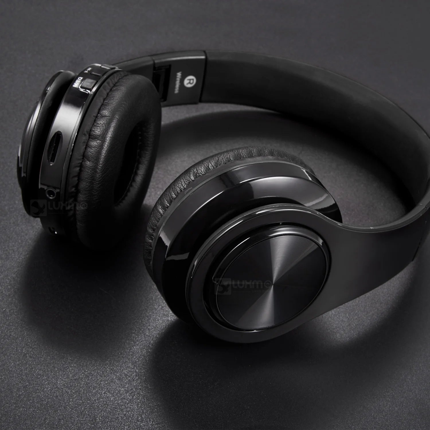 LUXMO Wireless Over-Ear Bluetooth Headphones with Noise Cancelling, Foldable Stereo Design, Integrated Microphone, Rechargeable for PC, Laptops, and Smartphones