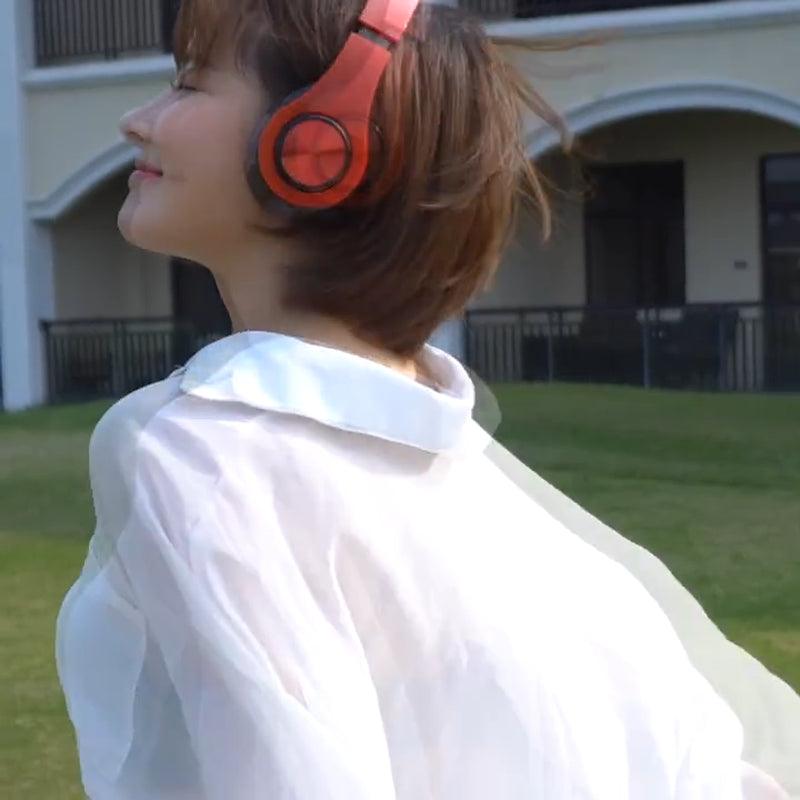 Premium Wireless Bluetooth Headphones with Super Bass, Foldable Design, and Integrated Microphone